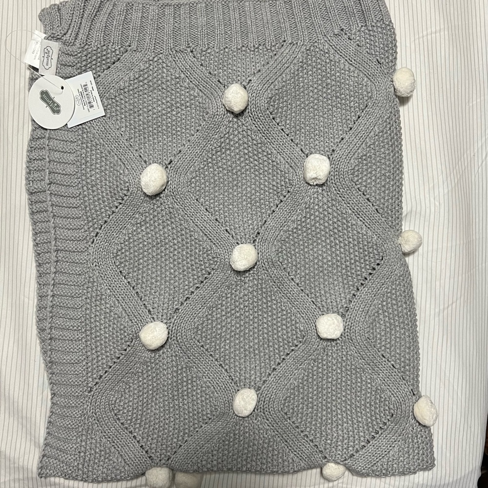 Mud Pie Classic Pom Pom Blanket